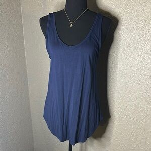 OLD‎ NAVY Luxe Curved Hem Tank Top